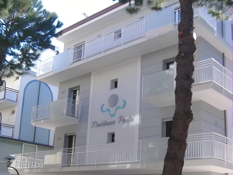 Serviced apartment with patio | Beach nearby | Dogs allowed in Misano Adriatico