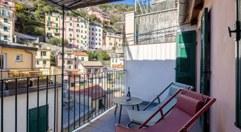 Charming holiday apartment | Next to the beach | Pets allowed in Riomaggiore