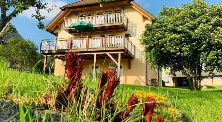 Apartment with 2 rooms for 4 persons in Lenzkirch