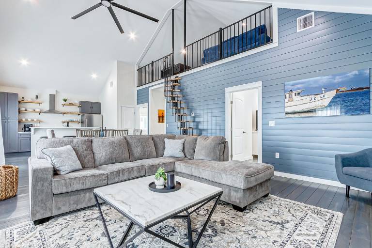 Family-oriented charming vacation home with patio, garden & pool | Dogs allowed — photo 5