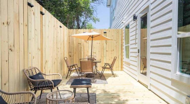 Vacation home with terrace & garden — photo 4
