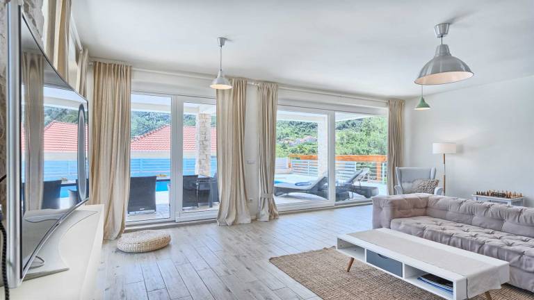 Villa Luxoria - for 10 guests with 4 bedrooms, a private pool and a spa by MyWaycation — photo 4