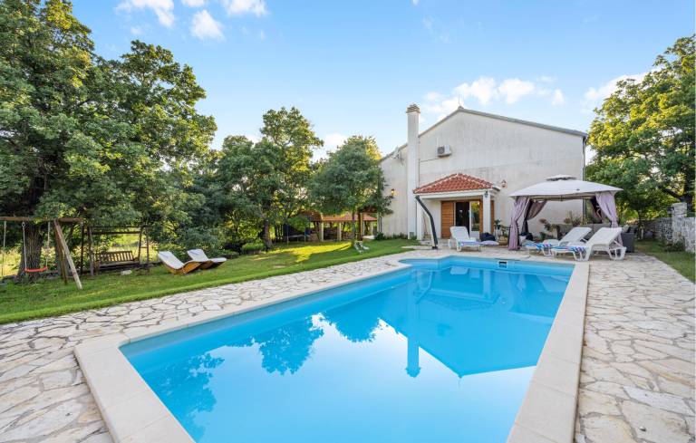 Ferienhaus in Gradina, Lozovac für max. 10 Personen Ferienhaus in Gradina, Lozovac für max. 10 Personen