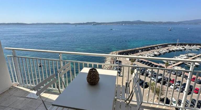 Fully equipped beautiful apartment with terrace | Next to the beach | Pet-friendly — photo 3
