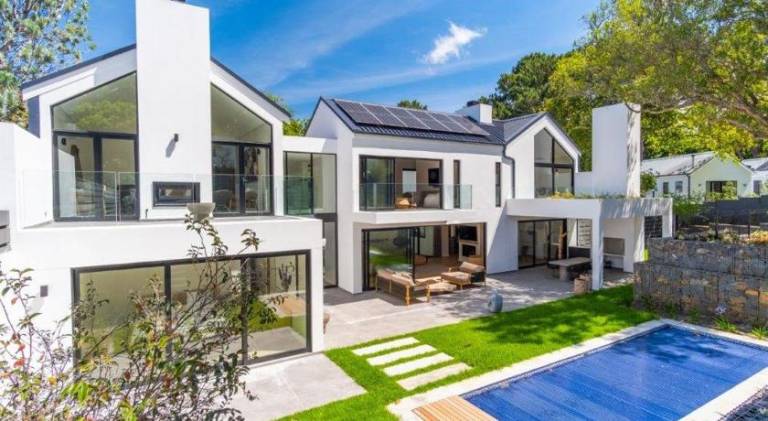 630 m&sup2; Villa