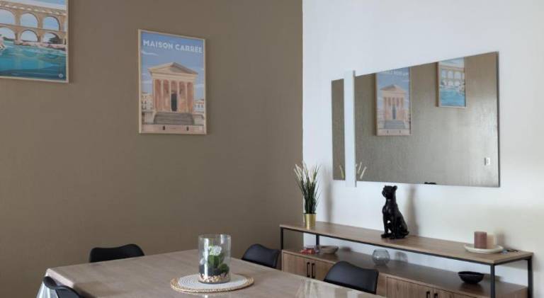 Pleasant apartment with pool | Pets are welcome in Uzès
