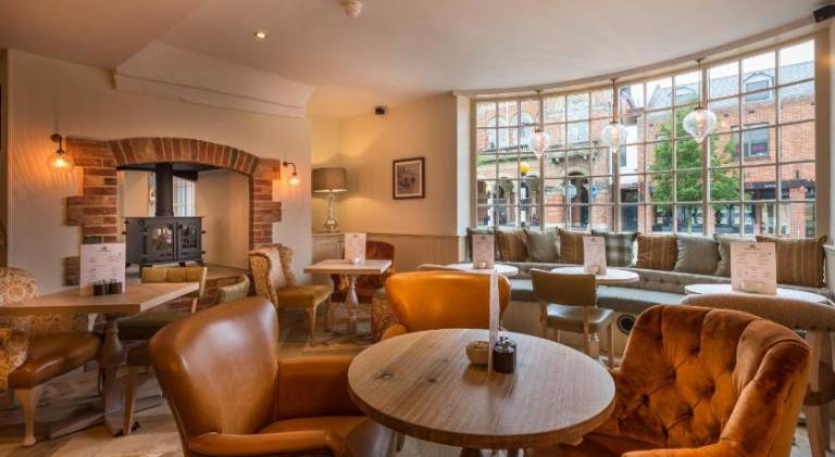 The Three Swans Hotel, Hungerford, Berkshire - The Coaching Inn Group — photo 2