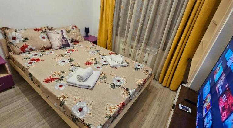 Rental apartment with 2 rooms for 9 persons in Constanta