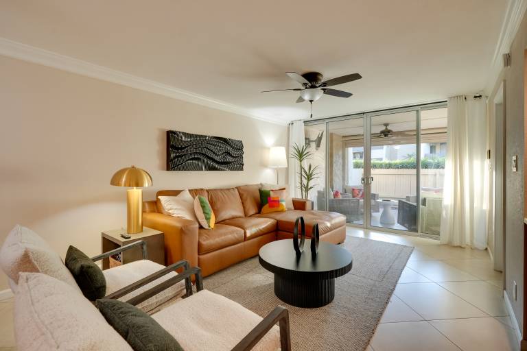 Easy Living in Old Town: Condo w/ Pool Access! — photo 3