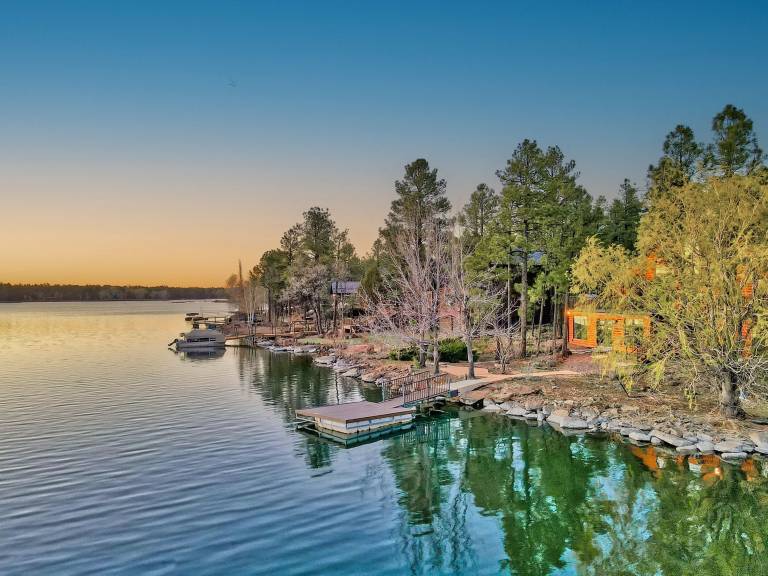 Cabin Lakeside