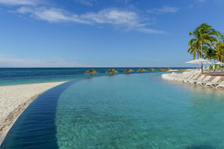 Lighthouse Pointe at Grand Lucayan All Inclusive