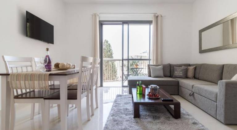 Apartment | Near Church of the Holy Sepulchre | Pet-friendly in Jerusalem