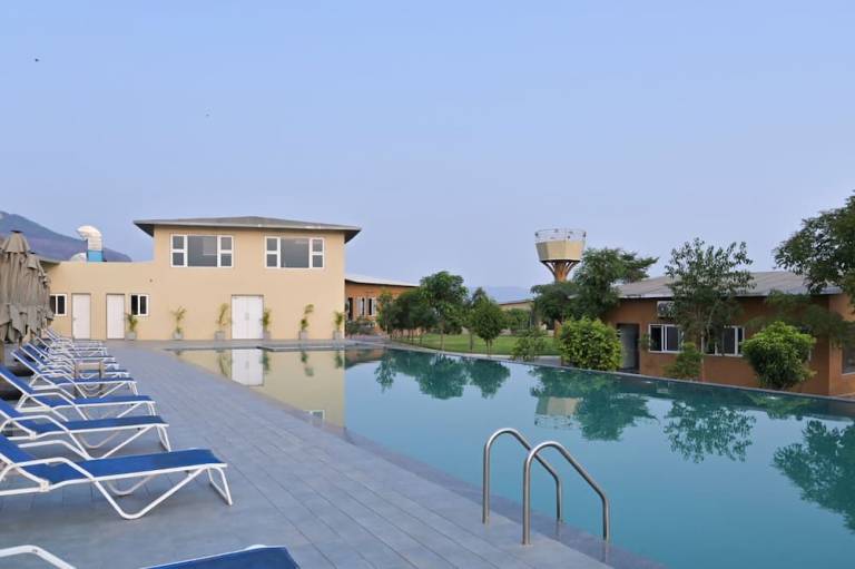 Elegant Waterfront Resort