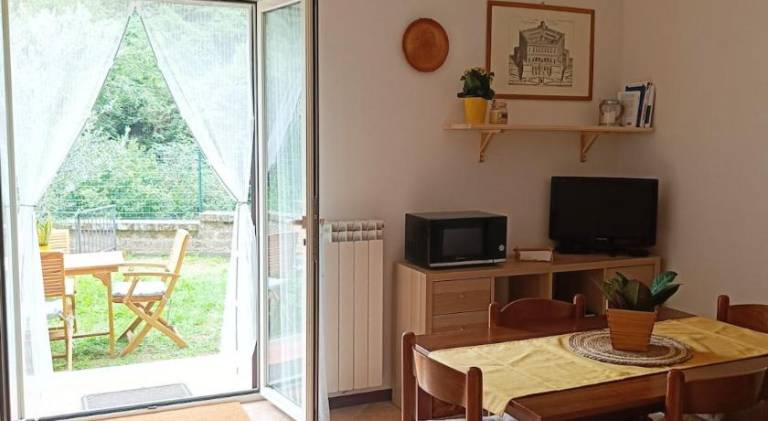 House with 2 rooms for 5 persons — photo 3