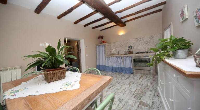 Rental apartment with 2 rooms for 4 persons — photo 3