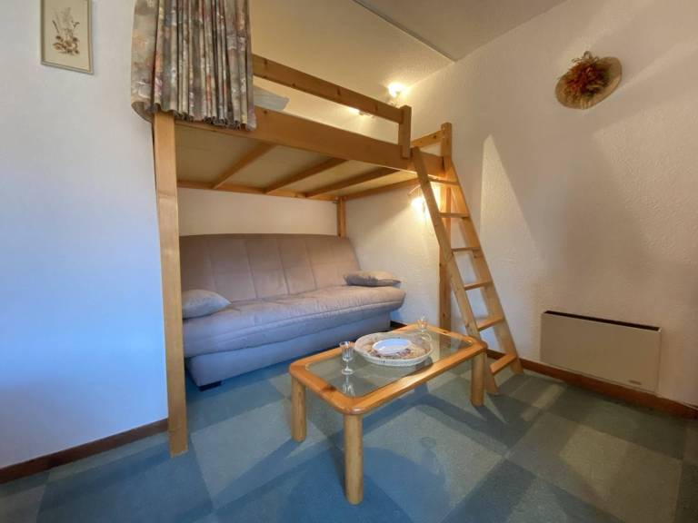 Studio with 1 room for 6 persons — photo 3