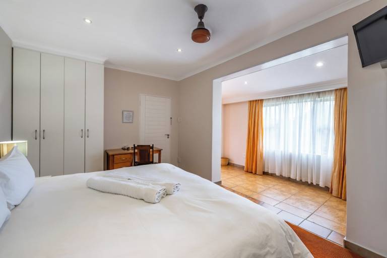 Accommodation Bokatis Store