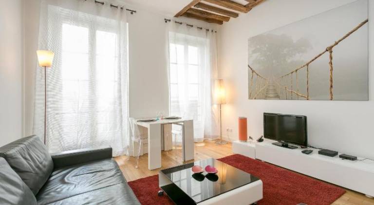Apartment | Near Notre-Dame de Paris — photo 2