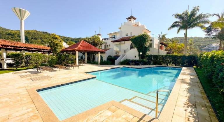 Rental apartment with pool — photo 4