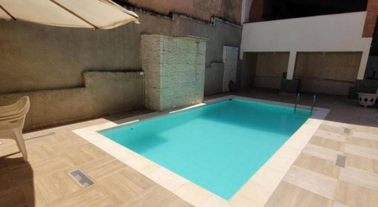 Vacation home with pool — photo 3