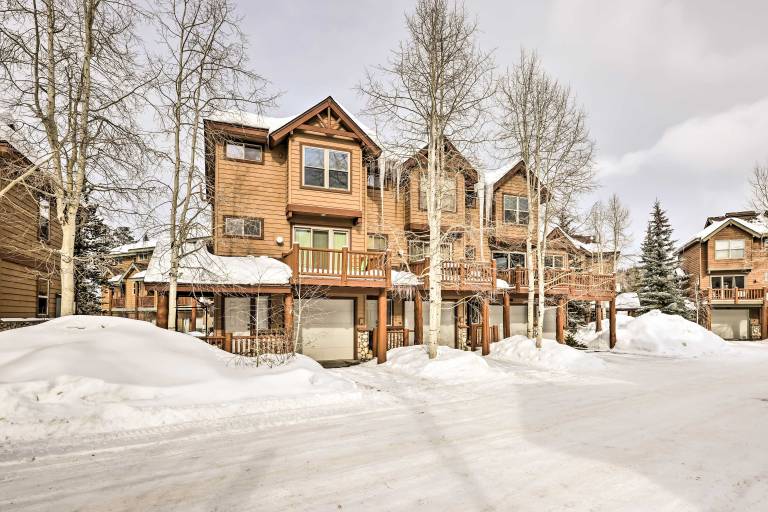 Winter Park Townhome w/ Hot Tub, Ski Shuttle! — photo 3