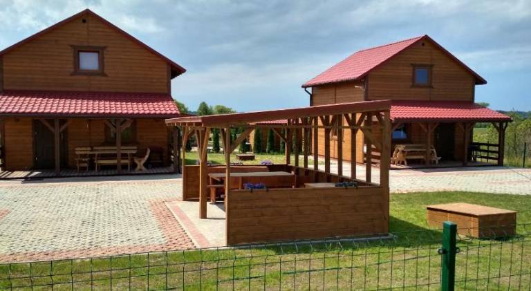 House with patio, barbeque & yard in Rewal