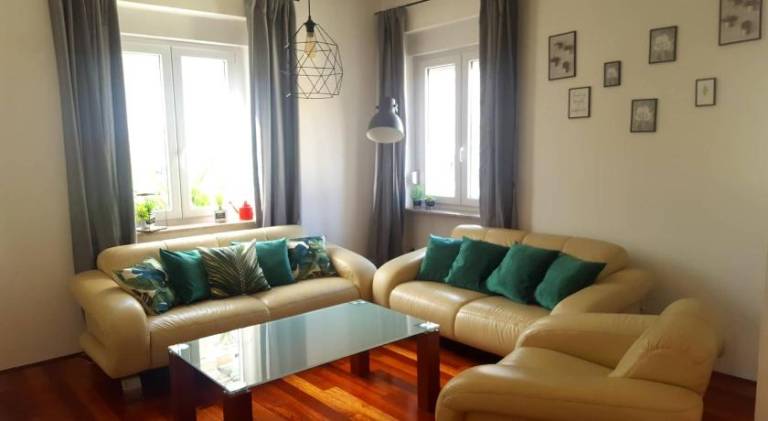Holiday apartment with 3 rooms for 6 persons in Opatija