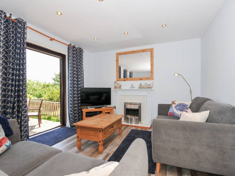 Family-friendly cottage with pool & garden | Dogs allowed — photo 3