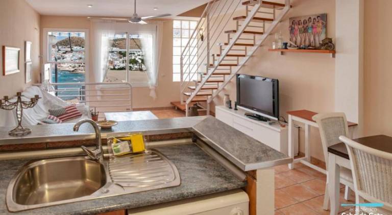 Holiday apartment with terrace | Next to the beach | Pets are welcome — photo 4