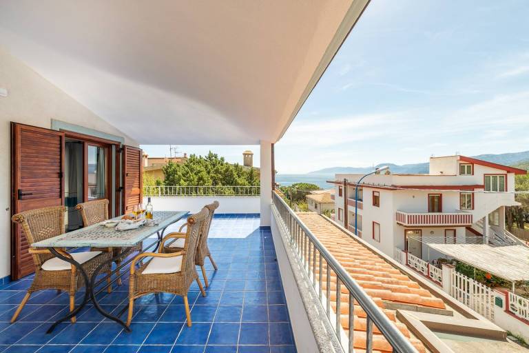 Holiday apartment with terrace | Beach view — photo 5
