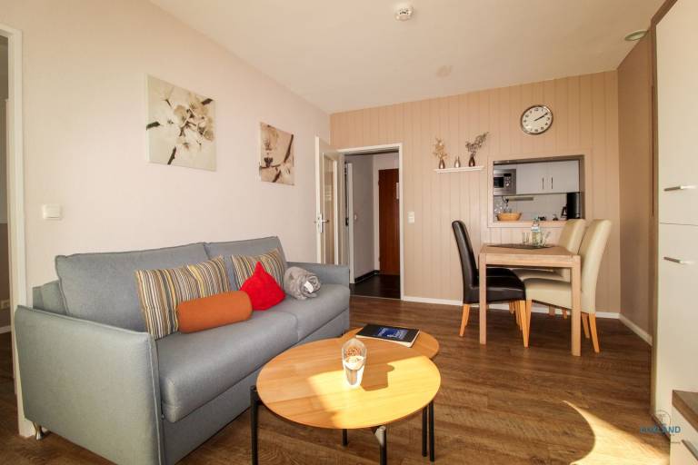 Haus Elisabeth Wohnung 3 - Ferienwohnung im Herzen von Duhnen — photo 2