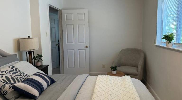 Suite E with 2 bedroom