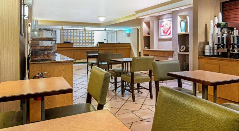 La Quinta Inn by Wyndham Amarillo Mid-City — photo 2