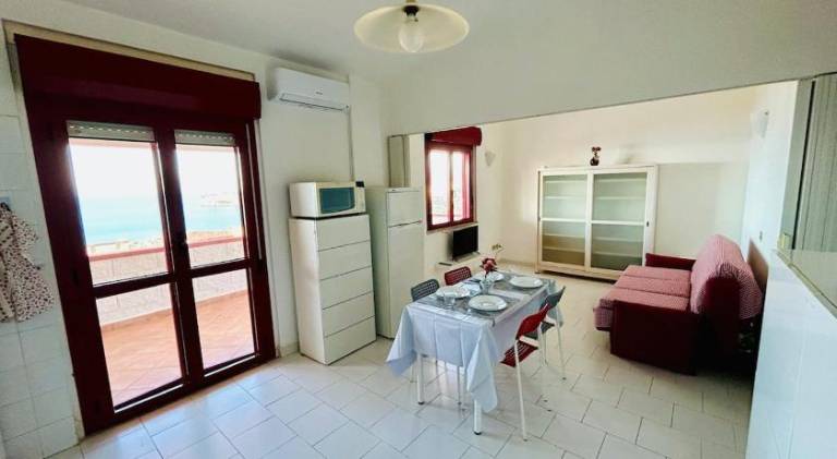 Holiday apartment with pool — photo 2