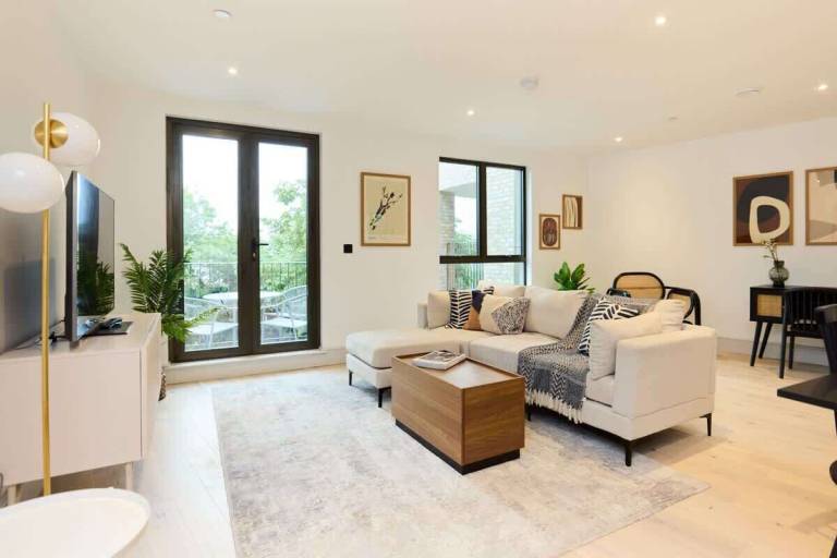 Apartment  London Borough of Wandsworth