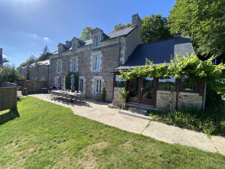 Pleasant gite with pool, garden & patio | Pets allowed — photo 4