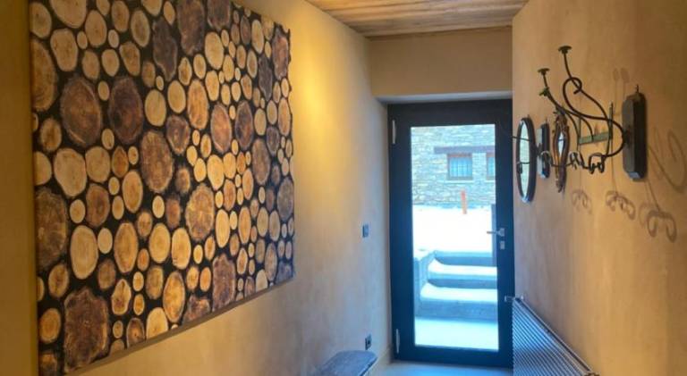 Chalet with garden — photo 5