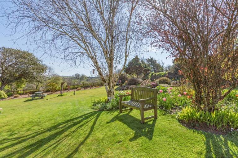 House with garden | Pets are welcome — photo 2