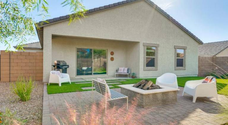 191 m&sup2; Ferienhaus