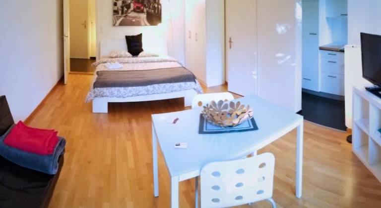 HSH Monbijou - Serviced Junior Suite with balcony Bern City — photo 2