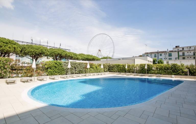Holiday apartment with patio in Jesolo
