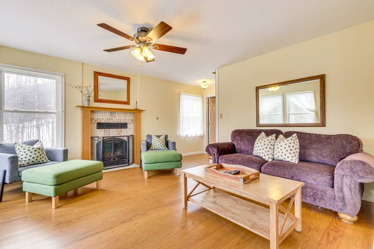 Family Home w/ Game Room & Decks in Etlan! in Shenandoah, MD