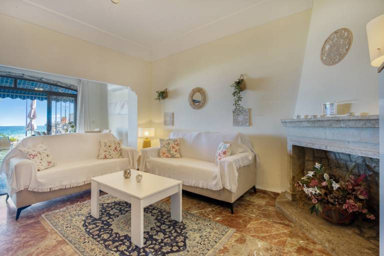 Apartment 'Casa Blanca' with Sea Views and Wi-Fi — photo 3