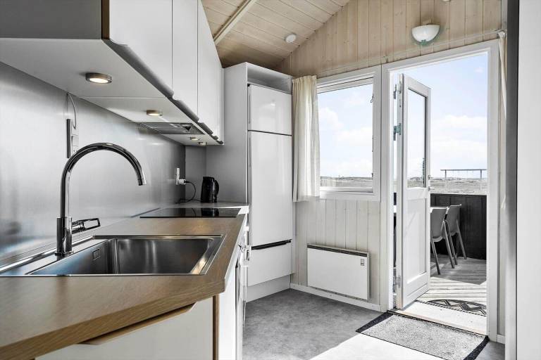 House with terrace, sauna & hot tub — photo 4