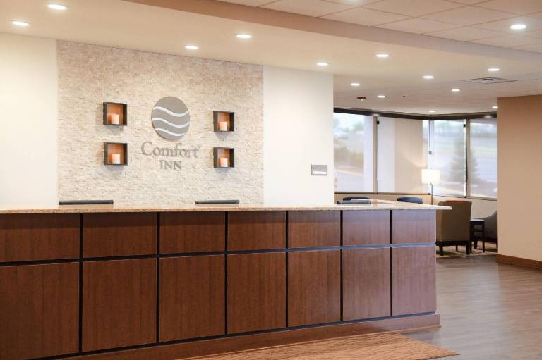 Comfort Inn & Suites Event Center — photo 5