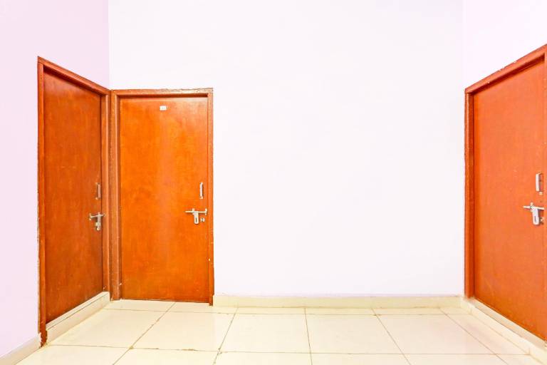Hotel O Poonam