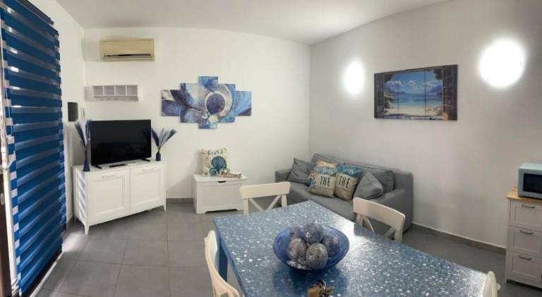 House with 2 rooms for 4 persons — photo 2