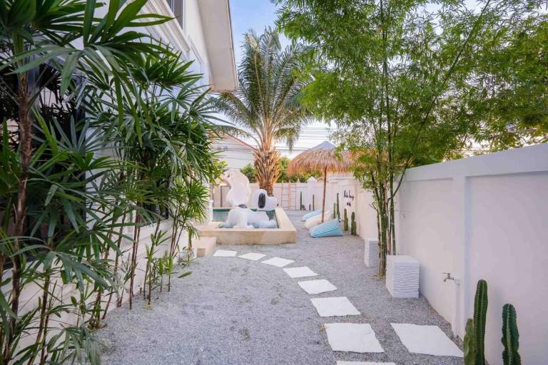 Beautiful vacation home with pool & grill | Water view | Next to the beach | Good for workation | Pet-friendly — photo 5