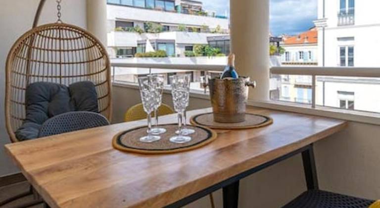 Rental apartment with patio | Perfect for remote work — photo 4