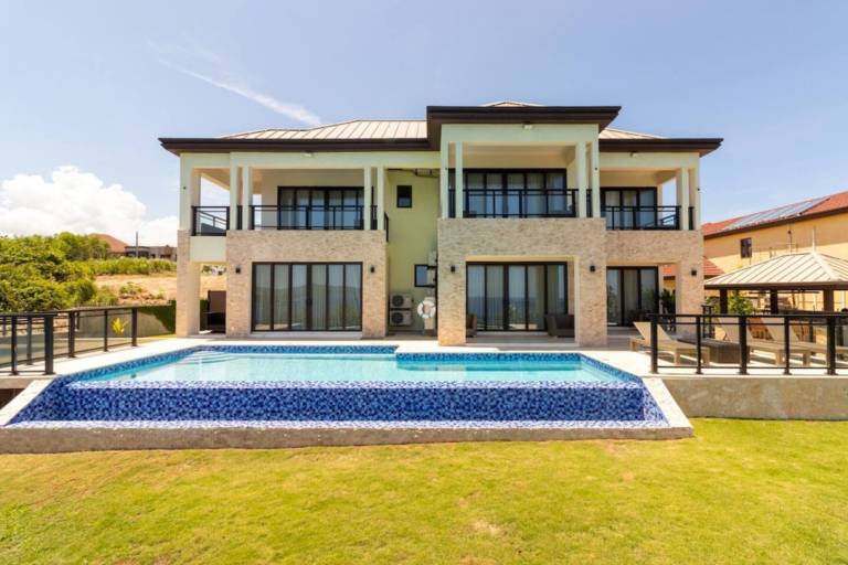 Casa Tower Isle